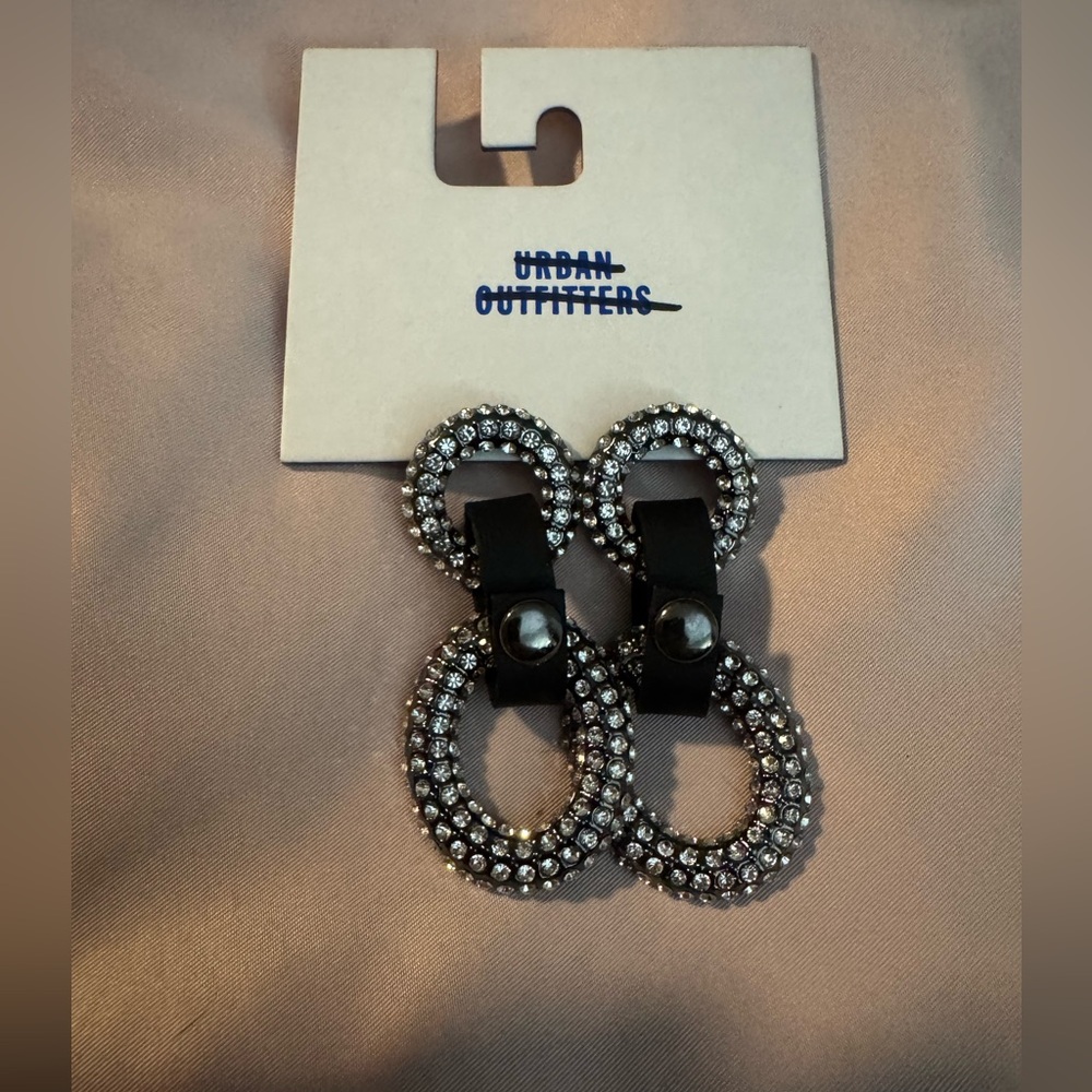 NWT Urban Outfitters Leather Fashion Jewelry